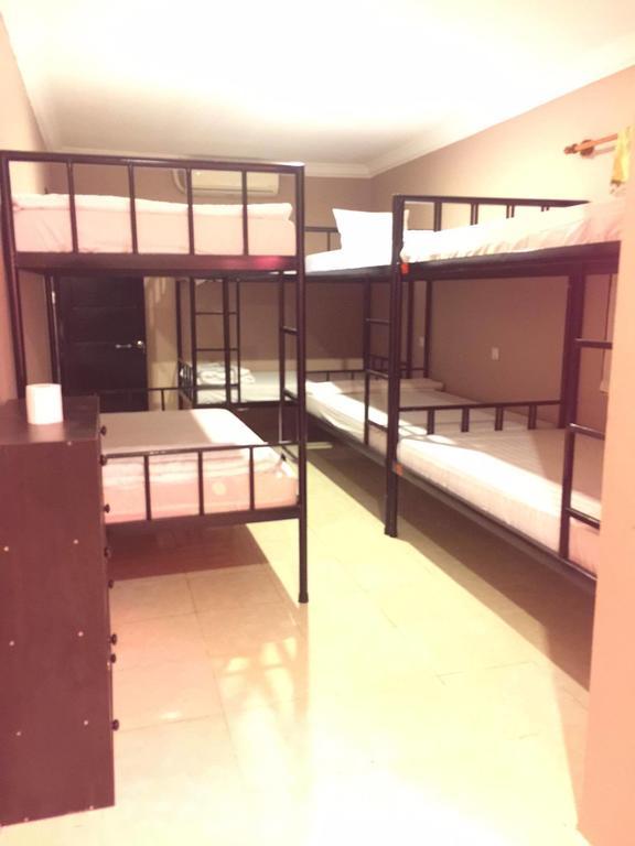 The Happy House Hostel Phnom Penh Ruang foto