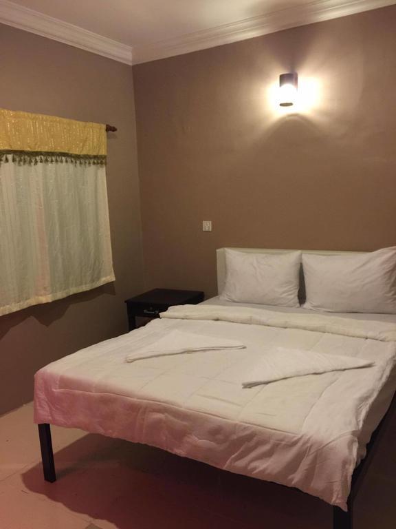 The Happy House Hostel Phnom Penh Ruang foto