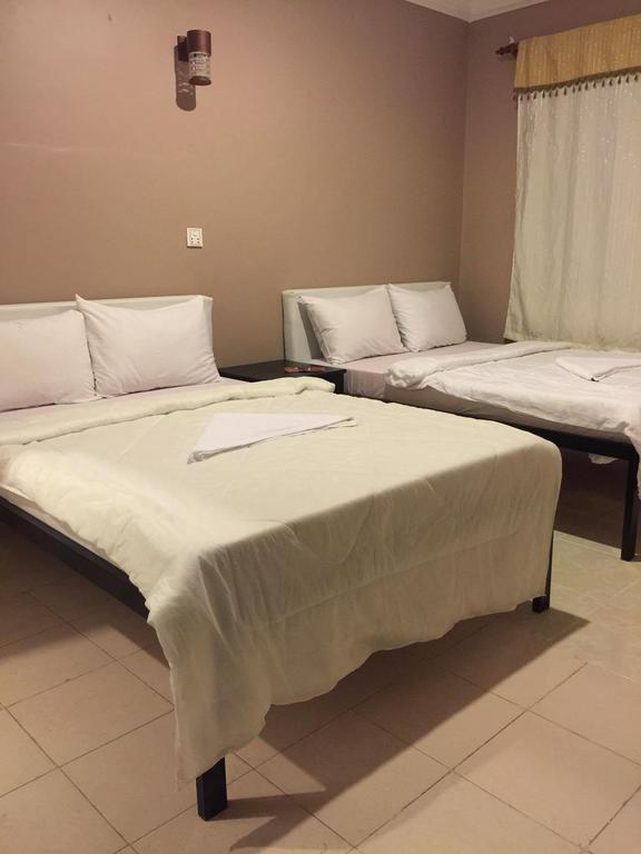 The Happy House Hostel Phnom Penh Bagian luar foto