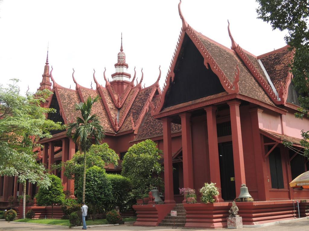 The Happy House Hostel Phnom Penh Bagian luar foto