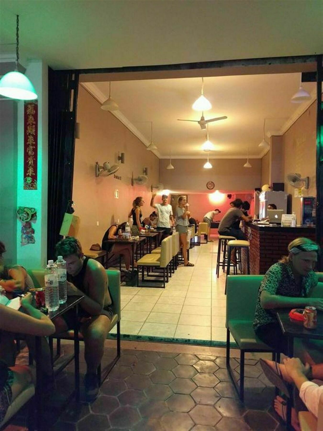 The Happy House Hostel Phnom Penh Bagian luar foto