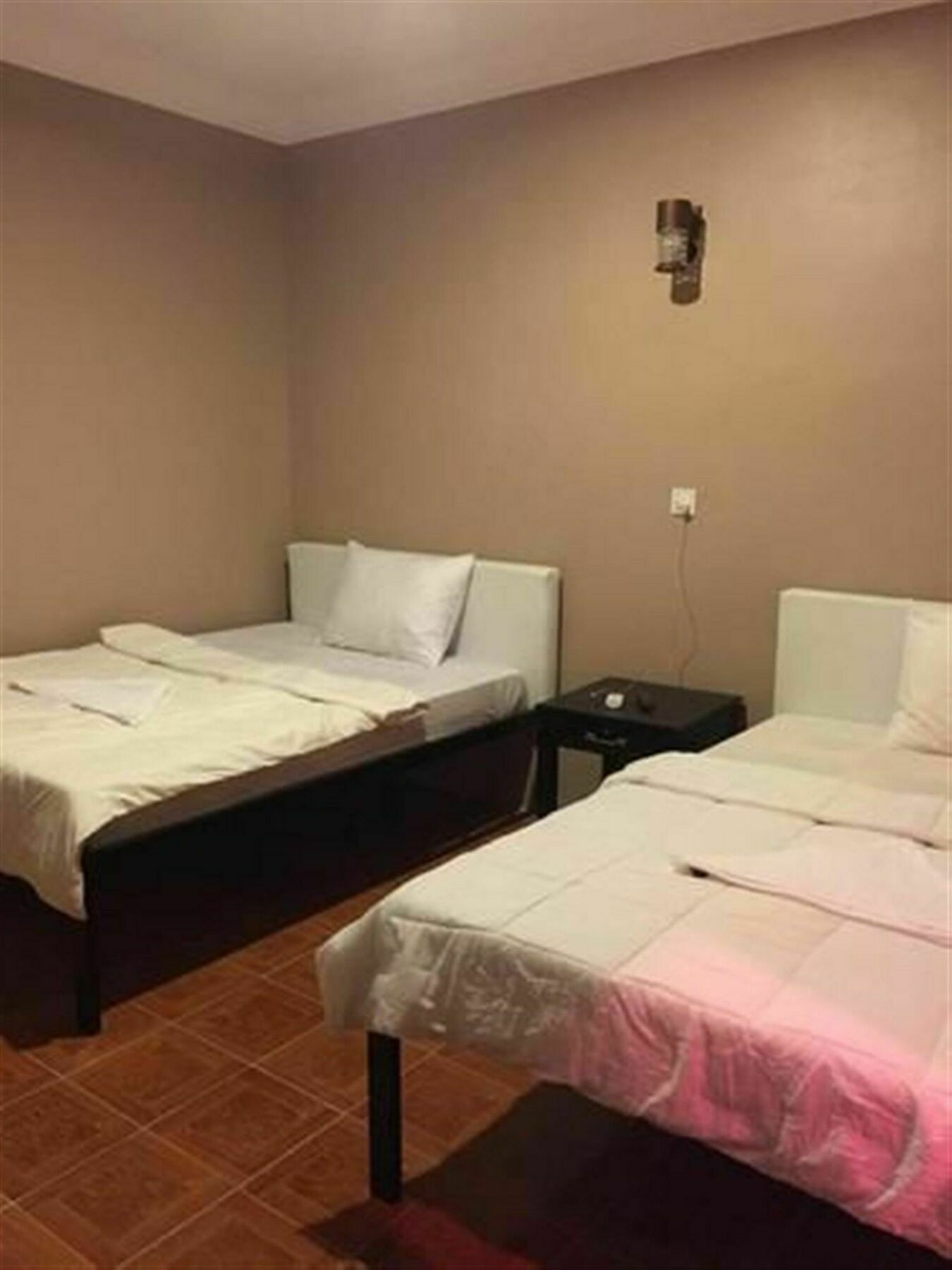 The Happy House Hostel Phnom Penh Bagian luar foto