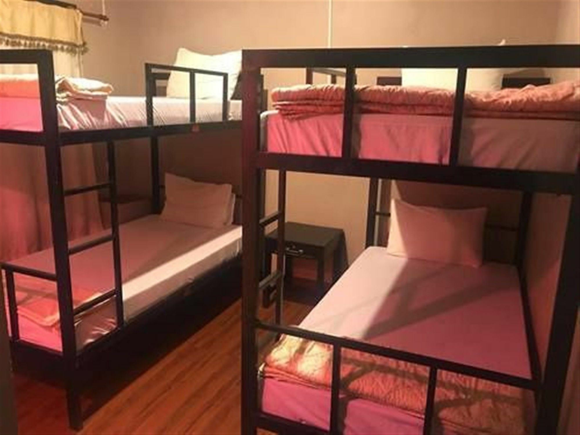 The Happy House Hostel Phnom Penh Bagian luar foto