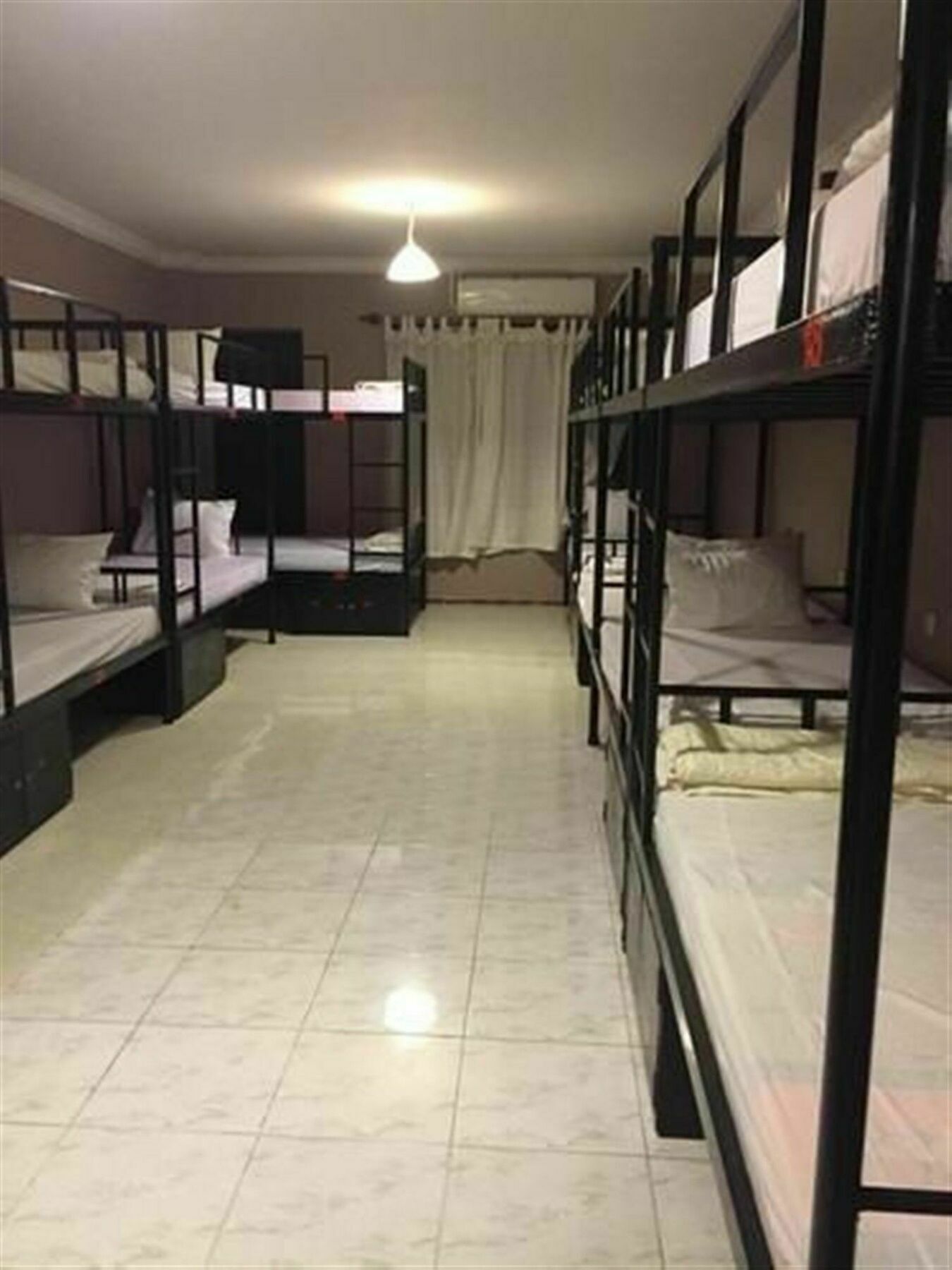 The Happy House Hostel Phnom Penh Bagian luar foto